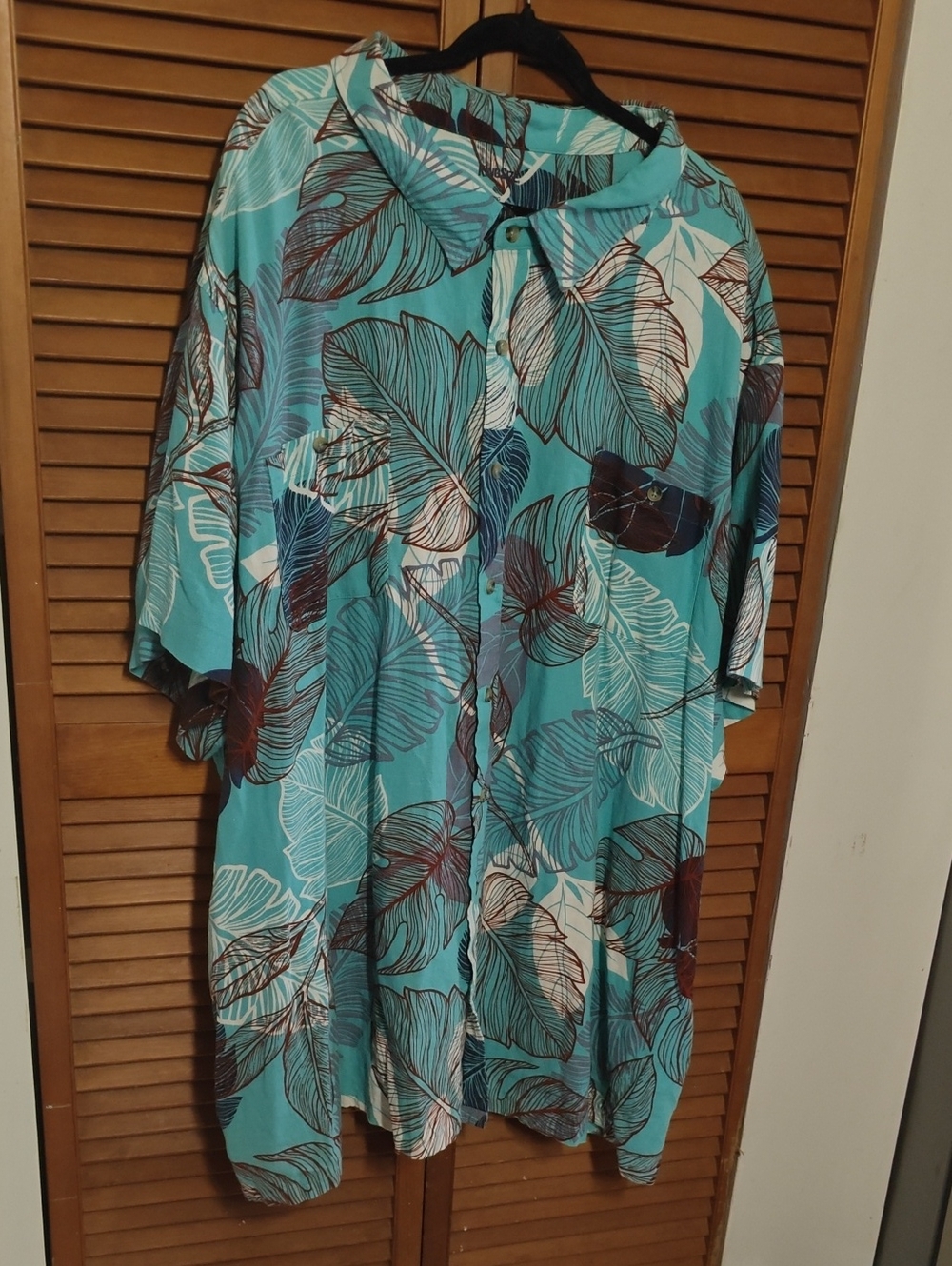 Men's Casual Turquoise Leaf Print Button-Down Shirt